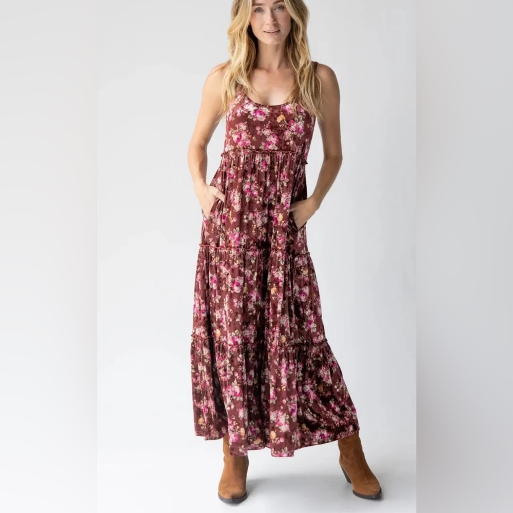 Natural Life Karlie floral velvet tiered maxi dress - Picture 7 of 9